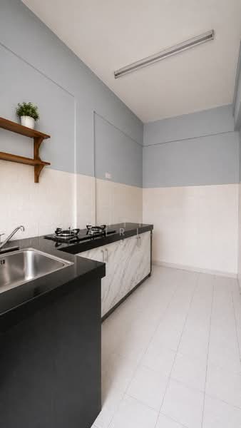 Pangsapuri untuk Dijual di Pangsapuri Seri Bintang - SITI KHAIRIYAH JAAFAR - Kitchen - PropertyGuru.com.my