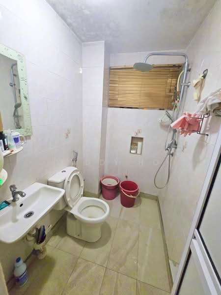 Pangsapuri untuk Dijual di Sri Cassia - Maddy Ho - Bathroom - PropertyGuru.com.my