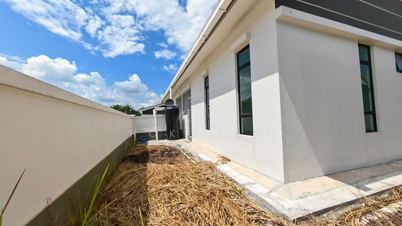 Semi-Detached House for Sale in Peserai Kecil (Batu Pahat) - Hoki Teo - PropertyGuru.com.my