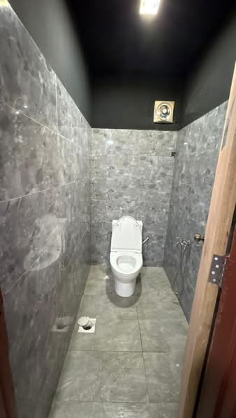 Kedai untuk Disewa di SS18 (Subang Jaya) - Joshua Ling - Bathroom - PropertyGuru.com.my