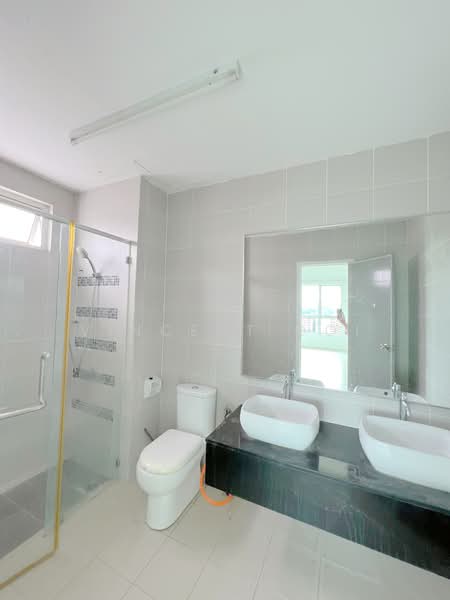 Kondominium untuk Dijual di Fiera Vista - Vincent Ooi - Bathroom - PropertyGuru.com.my