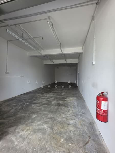 Kedai untuk Disewa di U6, Taman Desa Subang Permai (Shah Alam) - Maria Abu Bakar - Interior - PropertyGuru.com.my