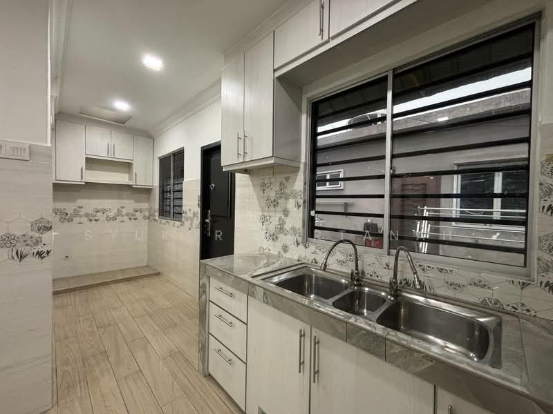 1-storey Terraced House for Sale in Telok Panglima Garang (Selangor) - Syukor Hartanah - Kitchen - PropertyGuru.com.my