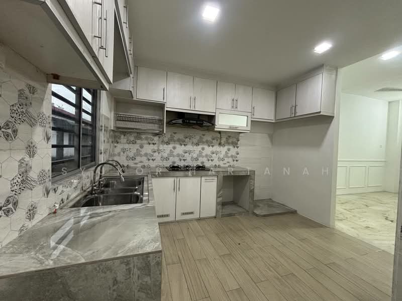 1-storey Terraced House for Sale in Telok Panglima Garang (Selangor) - Syukor Hartanah - Kitchen - PropertyGuru.com.my
