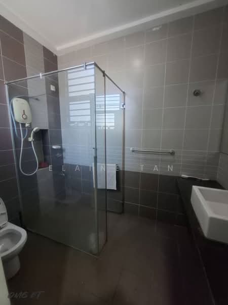 2-storey Terraced House for Rent in Bandar Bukit Raja (Klang) - Elaine Tan - Bathroom - PropertyGuru.com.my