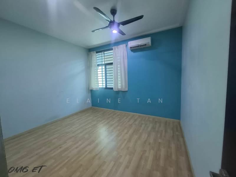 2-storey Terraced House for Rent in Bandar Bukit Raja (Klang) - Elaine Tan - Bedroom - PropertyGuru.com.my