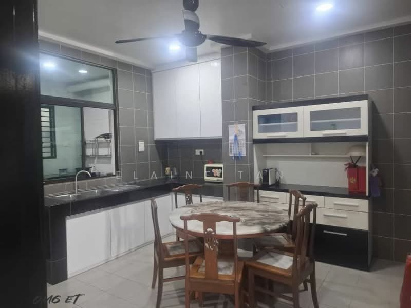 2-storey Terraced House for Rent in Bandar Bukit Raja (Klang) - Elaine Tan - Kitchen - PropertyGuru.com.my