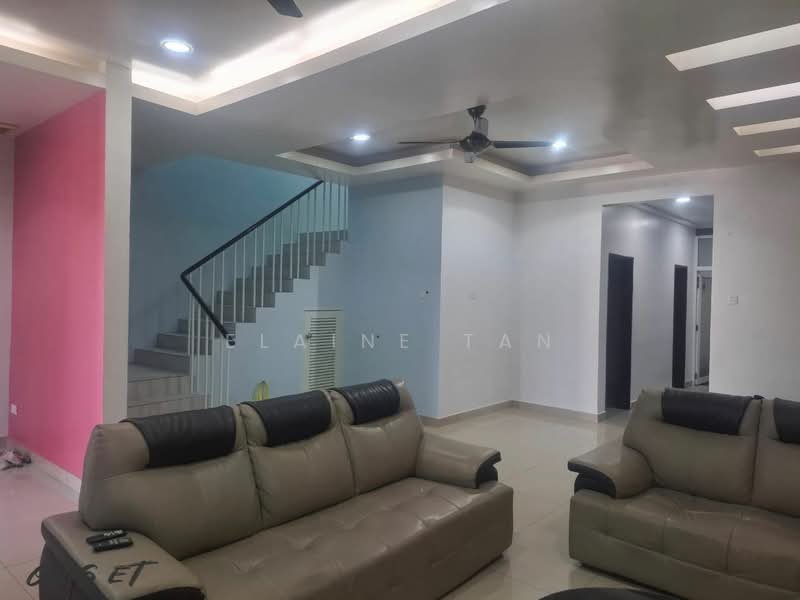 2-storey Terraced House for Rent in Bandar Bukit Raja (Klang) - Elaine Tan - Living Room - PropertyGuru.com.my