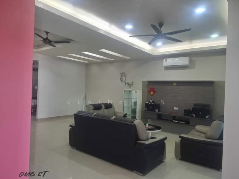 2-storey Terraced House for Rent in Bandar Bukit Raja (Klang) - Elaine Tan - Living Room - PropertyGuru.com.my