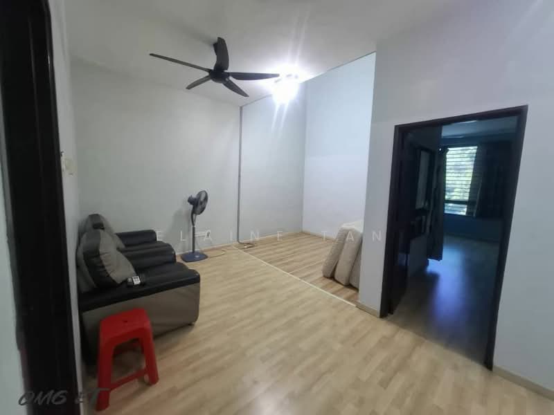 2-storey Terraced House for Rent in Bandar Bukit Raja (Klang) - Elaine Tan - Living Room - PropertyGuru.com.my