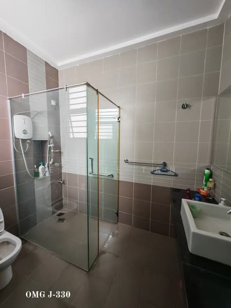 2-storey Terraced House for Rent in Bandar Bukit Raja (Klang) - Elaine Tan - Bathroom - PropertyGuru.com.my