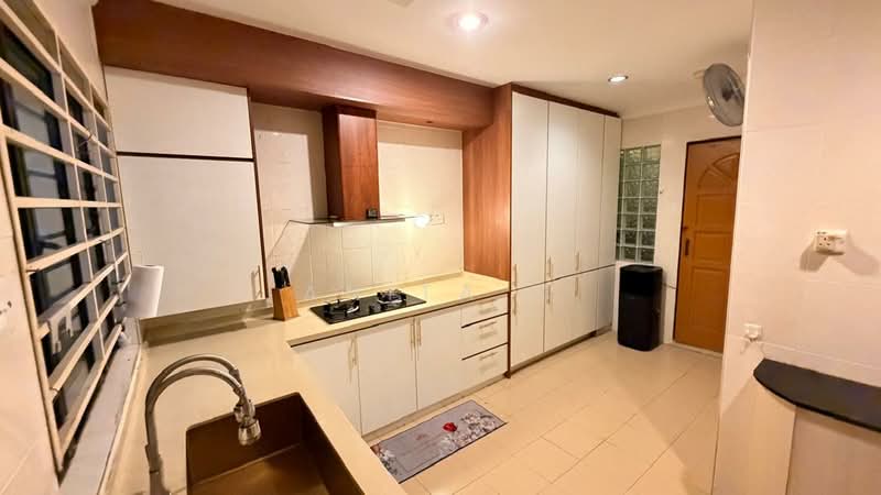 Rumah Teres 2 Tingkat untuk Dijual di SS18 (Subang Jaya) - Anita C - Kitchen - PropertyGuru.com.my