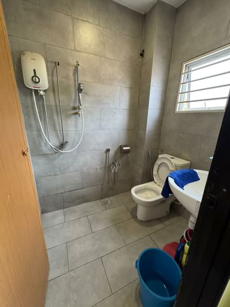 Terraced House for Rent in Bukit Indah (Ampang) - Kew . - Bathroom - PropertyGuru.com.my