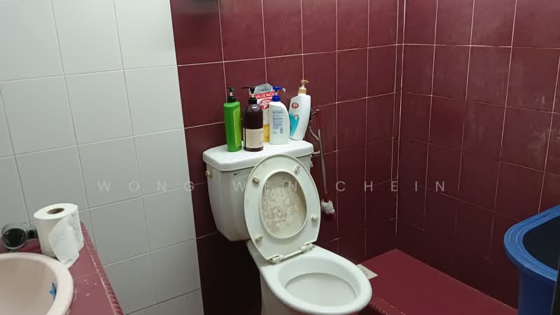 Rumah Teres 2 Tingkat untuk Dijual di Taman Selayang Utama (Selayang) - Wong Wen Chein - Bathroom - PropertyGuru.com.my