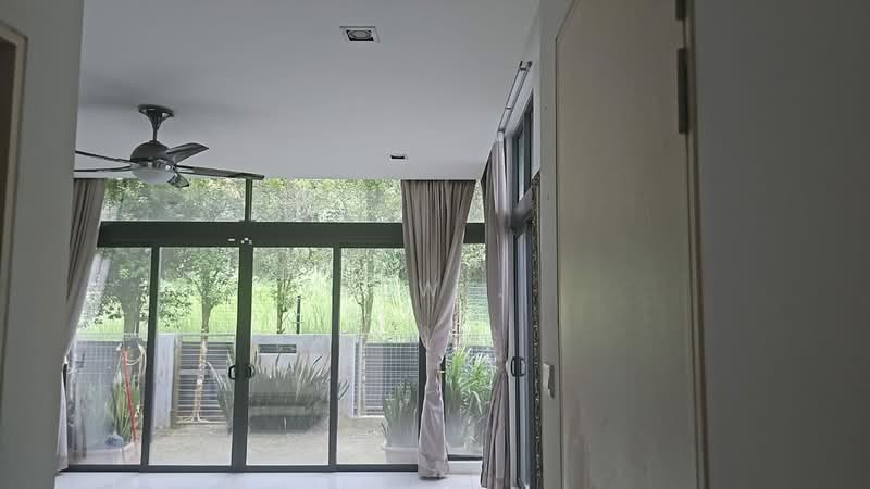 Rumah Teres 3 Tingkat untuk Dijual di Lake Fields (Sungai Besi) - Kew . - Living Room - PropertyGuru.com.my