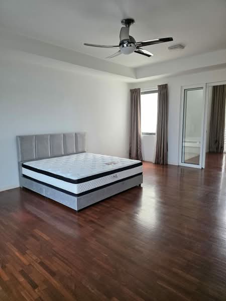 Rumah Teres 3 Tingkat untuk Dijual di Lake Fields (Sungai Besi) - Kew . - Bedroom - PropertyGuru.com.my