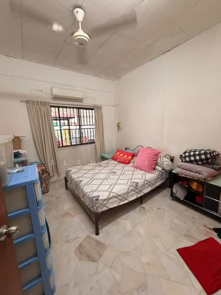 Rumah Teres 1 Tingkat untuk Dijual di Taman Rinting (Masai) - Alan Chew - PropertyGuru.com.my