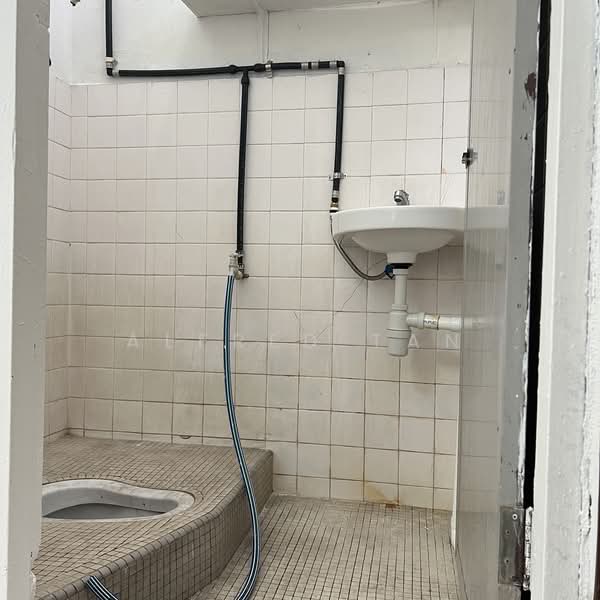 2-storey Terraced House for Rent in Taman Sri Rampai (Wangsa Maju) - Alfred Tan - Bathroom - PropertyGuru.com.my