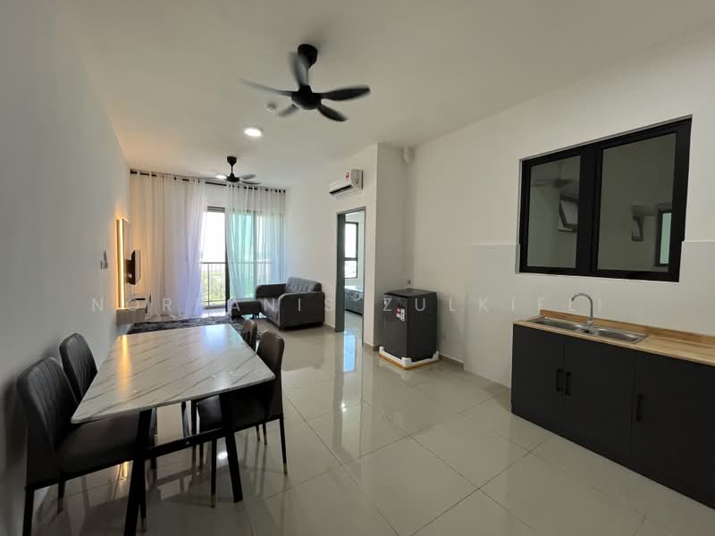 Servis Apartment untuk Disewa di Parkland Residence - Norhanis Zulkifli - Living Room - PropertyGuru.com.my