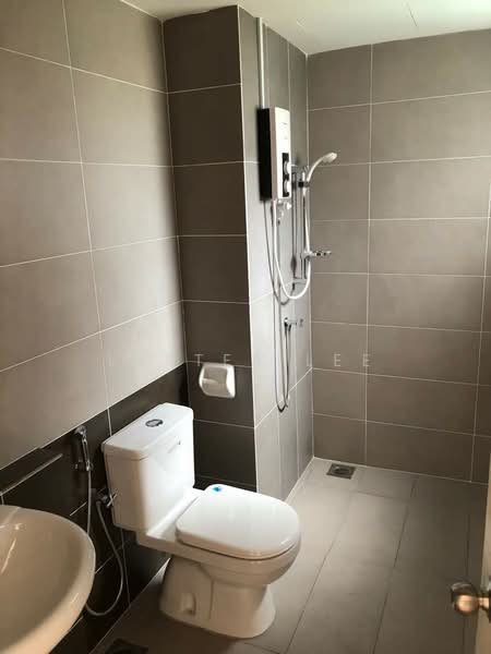 Service Residence for Sale at Suria Residence - Lester Lee - Bathroom - PropertyGuru.com.my