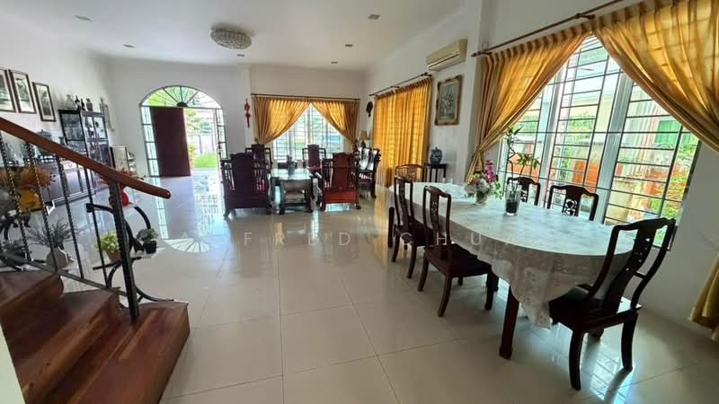 Semi-Detached House for Sale in Jalan Seladah (Kuching) - Alfred Chua - Living Room - PropertyGuru.com.my
