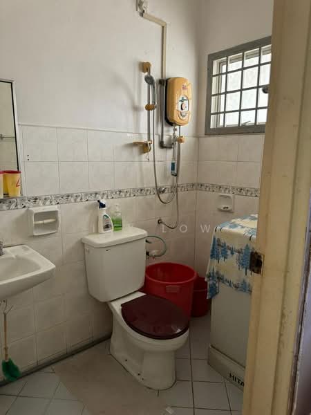 1-storey Terraced House for Sale in Taman Puteri Wangsa (Ulu Tiram) - Ivy Low - Bathroom - PropertyGuru.com.my