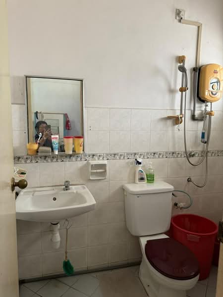 1-storey Terraced House for Sale in Taman Puteri Wangsa (Ulu Tiram) - Ivy Low - Bathroom - PropertyGuru.com.my