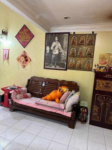 1-storey Terraced House for Sale in Taman Puteri Wangsa (Ulu Tiram) - Ivy Low - Living Room - PropertyGuru.com.my