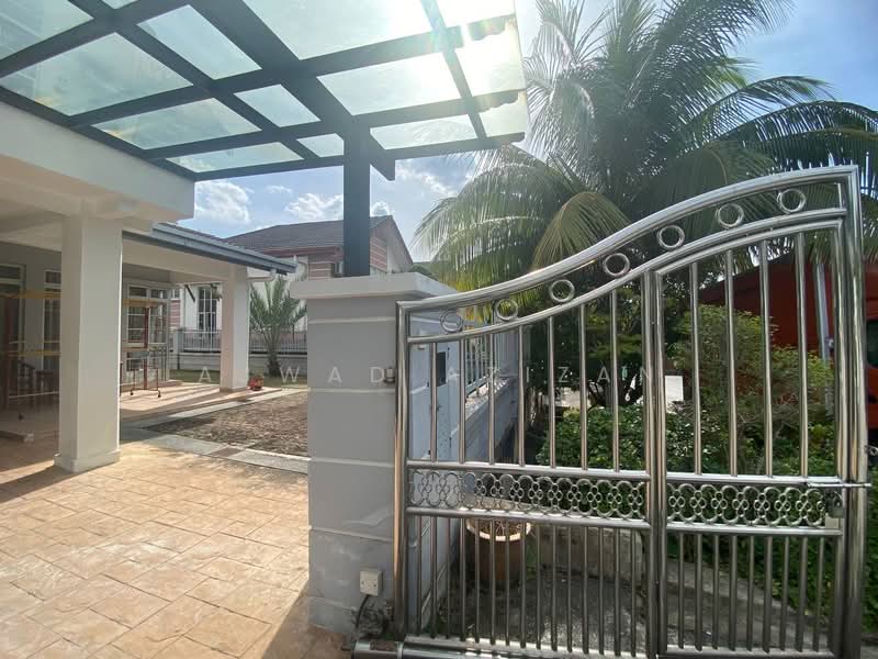 Semi-Detached House for Sale in Bandar Seri Putra (Bangi) - Ajwad Azizan - PropertyGuru.com.my