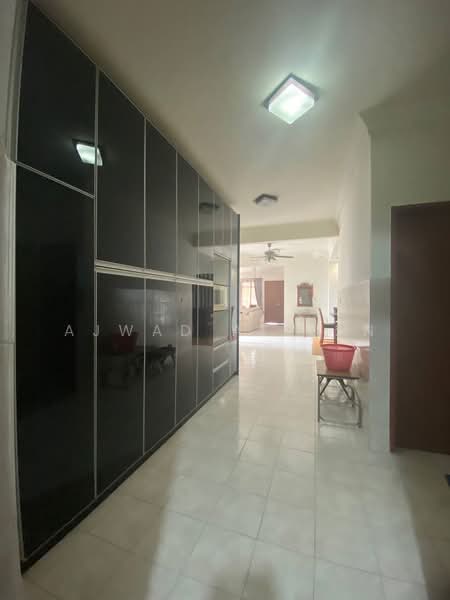 Semi-Detached House for Sale in Bandar Seri Putra (Bangi) - Ajwad Azizan - PropertyGuru.com.my