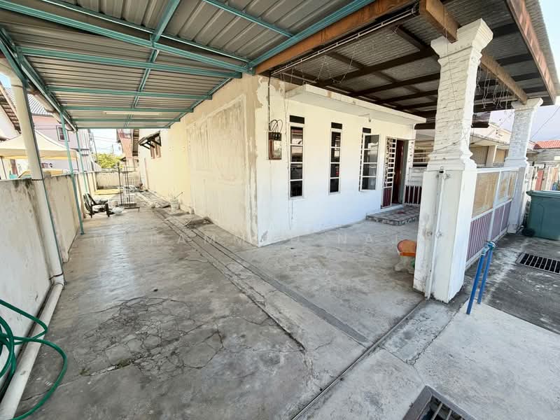 1.5-storey Terraced House for Sale in Kemaman (Terengganu) - Muhammad Najmi - Exterior - PropertyGuru.com.my