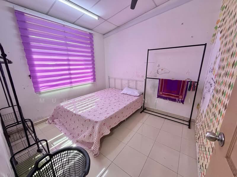 1.5-storey Terraced House for Sale in Kemaman (Terengganu) - Muhammad Najmi - Bedroom - PropertyGuru.com.my