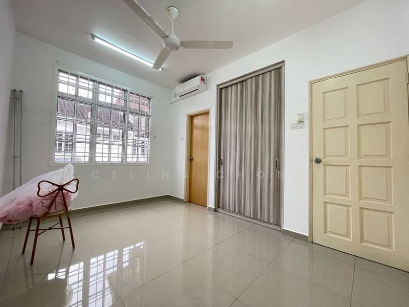 Rumah Teres 2 Tingkat untuk Dijual di Bandar Seri Alam (Masai) - Celina Chong - PropertyGuru.com.my
