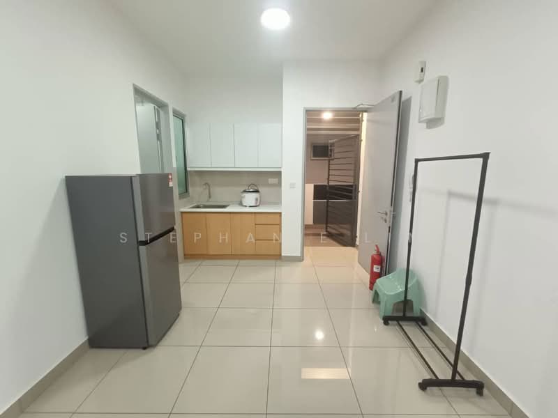 Servis Apartment untuk Disewa di Gaya Resort Homes - Stephanie Lim - Kitchen - PropertyGuru.com.my