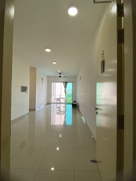 Kondominium untuk Dijual di Desa Sentul - Kew . - Living Room - PropertyGuru.com.my