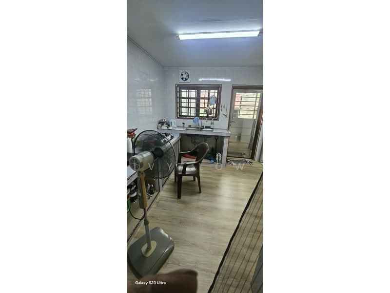 Rumah Teres 2 Tingkat untuk Disewa di Taman Desa Cemerlang (Ulu Tiram) - Ivy Low - Kitchen - PropertyGuru.com.my