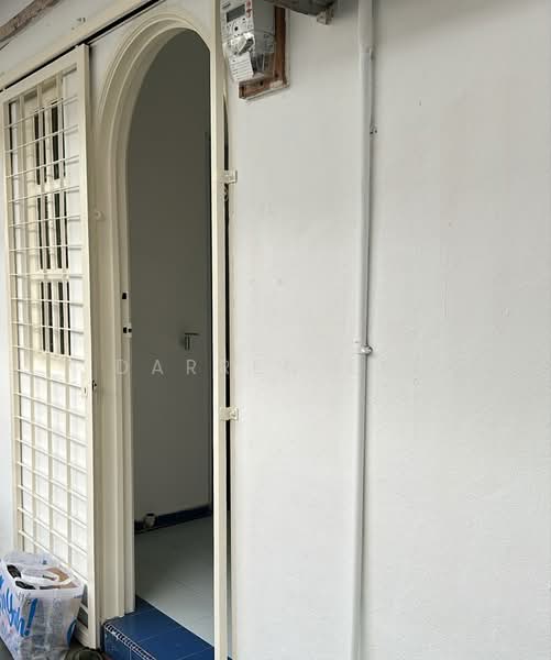 Pangsapuri untuk Dijual di Julita Apartment - Darren Lye - Entrance - PropertyGuru.com.my