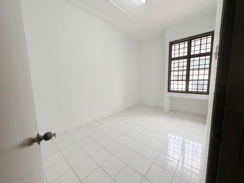 Rumah Teres 2 Tingkat untuk Dijual di Taman Molek (Johor Bahru) - Bess Wong - PropertyGuru.com.my