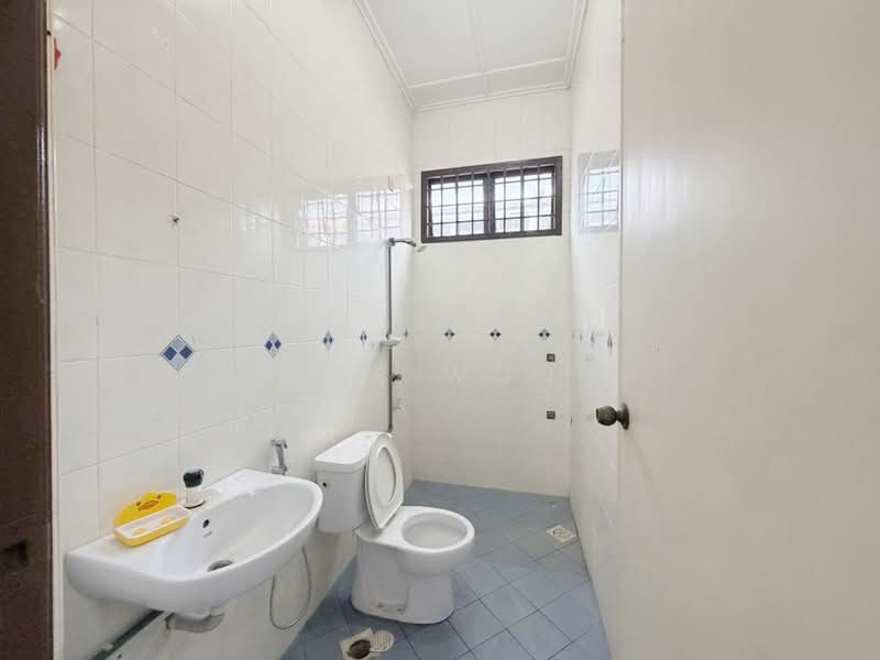 Rumah Teres 2 Tingkat untuk Dijual di Taman Molek (Johor Bahru) - Bess Wong - PropertyGuru.com.my