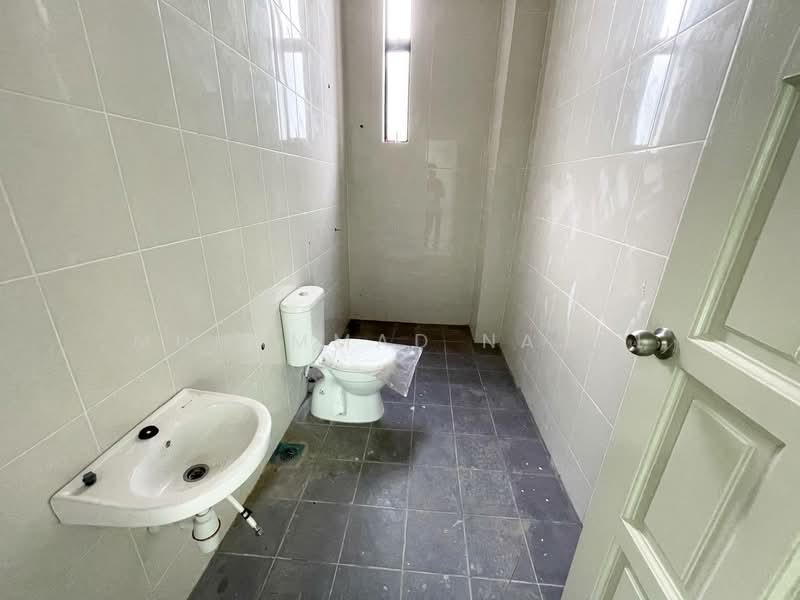 Rumah Banglo untuk Dijual di Dungun (Terengganu) - Muhammad Najmi - Bathroom - PropertyGuru.com.my