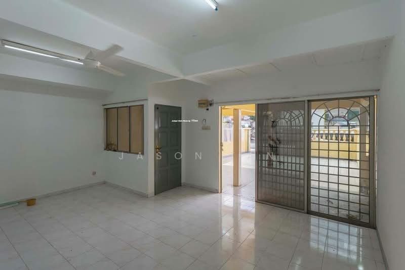 Rumah Teres 2 Tingkat untuk Dijual di Meru (Klang) - Jason Tan - Living Room - PropertyGuru.com.my