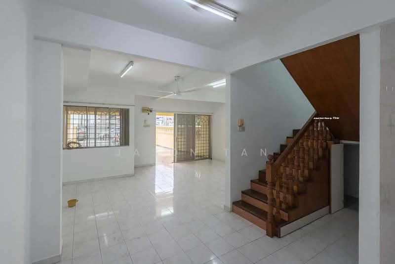 Rumah Teres 2 Tingkat untuk Dijual di Meru (Klang) - Jason Tan - Living Room - PropertyGuru.com.my