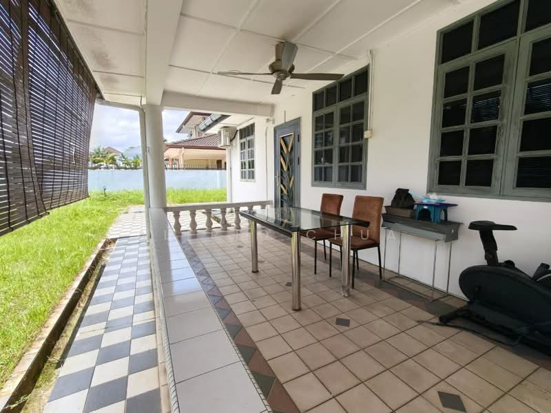 Semi-Detached House for Sale in Jalan Seladah (Kuching) - Alfred Chua - Exterior - PropertyGuru.com.my