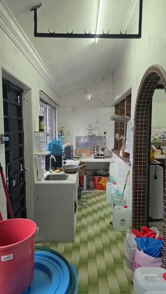 1-storey Terraced House for Sale in Taman Perling (Perling) - Carson . - Kitchen - PropertyGuru.com.my