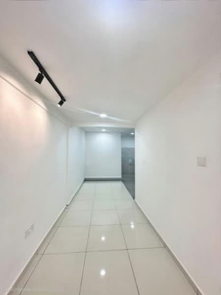 Rumah Teres 2 Tingkat untuk Dijual di Taman Plentong Baru (Masai) - Ewe Bee Leng - Corridor - PropertyGuru.com.my
