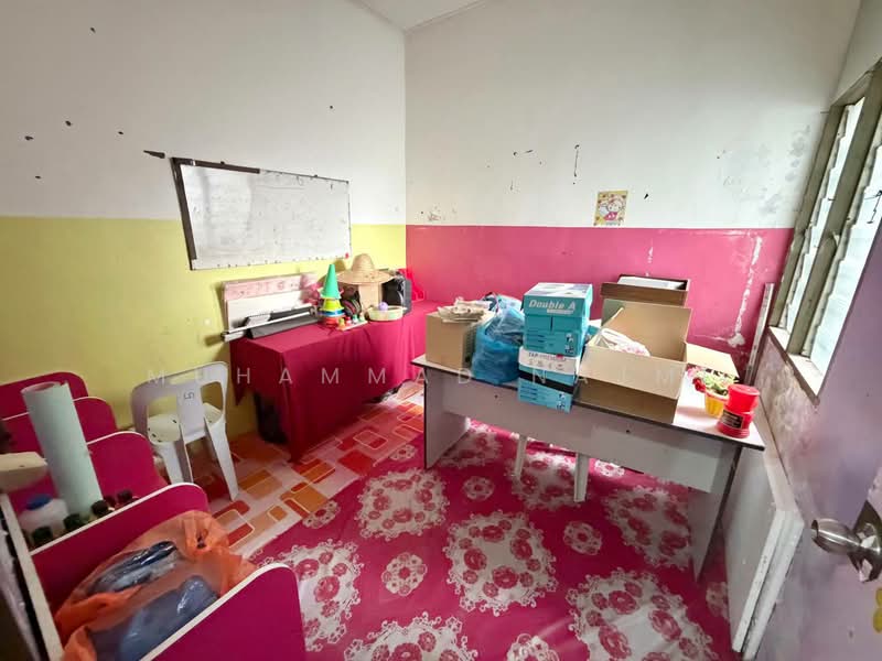 Semi-Detached House for Sale in Taman Murni Perdana (Kuala Paka) - Muhammad Najmi - Study - PropertyGuru.com.my