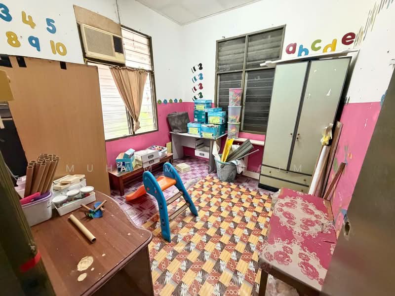 Semi-Detached House for Sale in Taman Murni Perdana (Kuala Paka) - Muhammad Najmi - Study - PropertyGuru.com.my
