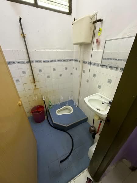 Semi-Detached House for Sale in Taman Murni Perdana (Kuala Paka) - Muhammad Najmi - Bathroom - PropertyGuru.com.my
