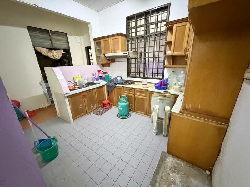 Semi-Detached House for Sale in Taman Murni Perdana (Kuala Paka) - Muhammad Najmi - Kitchen - PropertyGuru.com.my