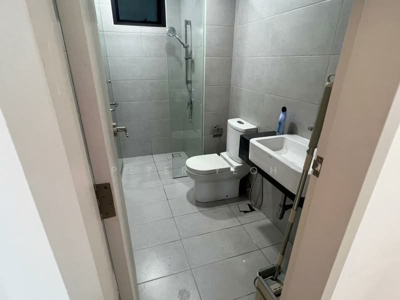 Kondominium untuk Disewa di Waterside Residence - Peter Yeoh - Bathroom - PropertyGuru.com.my